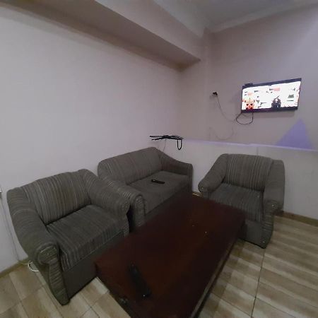 Every Day Lux Hostel Μπατούμι Εξωτερικό φωτογραφία