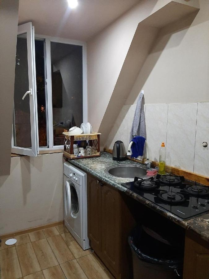 Every Day Lux Hostel Μπατούμι Εξωτερικό φωτογραφία